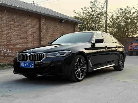 2022 BMW 5 Series 530Li Leading M Sport Package