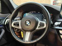 2022 BMW 5 Series 530Li Leading M Sport Package, чёрный — фото 5