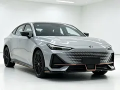 2022 Changan UNI-V 1.5T Sport — фото 3