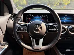 2022 Mercedes-Benz GLA 200 — фото 13