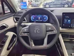 2024 BYD Yuan UP 401km Vitality, белый — фото 8