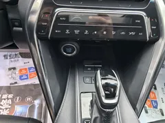 2022 Toyota Venza 2.0L CVT 2WD Luxury, белый — фото 13