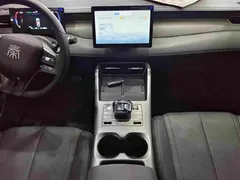 2025 BYD Qin PLUS DM-i PHEV Smart Driving 55km Leading, белый — фото 7