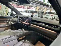 2026 Nio ES8 6-seat Executive Luxury, чёрный — фото 17