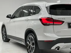 2022 BMW X1 Premium, белый — фото 13