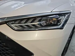 2023 BYD Qin PLUS Champion DM-i PHEV 55KM Leading, белый — фото 24