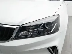 2021 Geely Emgrand UP 1.5L CVT Comfort, белый — фото 7