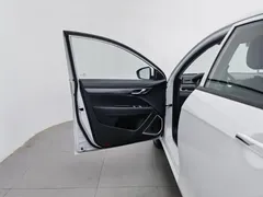 2021 Geely Emgrand UP 1.5L CVT Comfort, белый — фото 8