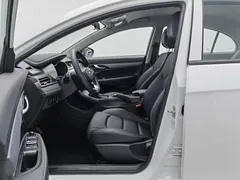 2021 Geely Emgrand UP 1.5L CVT Comfort, белый — фото 10