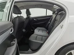 2021 Geely Emgrand UP 1.5L CVT Comfort, белый — фото 15
