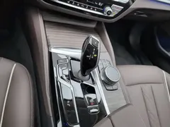 2022 BMW 5 Series 530Li Leading Luxury Package, чёрный — фото 13