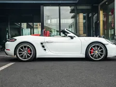 2022 Porsche 718 Boxster 2.0T, белый — фото 4