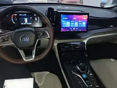 2024 BYD Qin PLUS Honor DM-i PHEV 55km Leading — фото 10