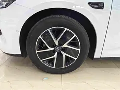 2025 BYD Qin L PHEV Smart Driving 120km, белый — фото 10