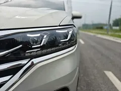 2023 Volkswagen Viloran 380TSI — фото 18