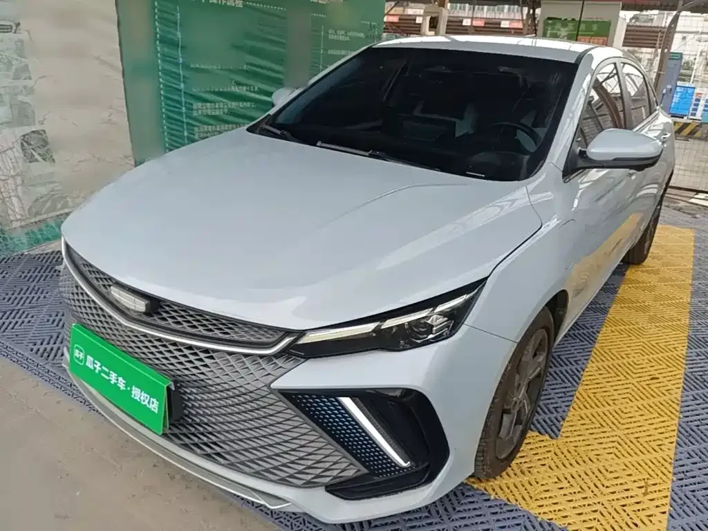 2022 Geely Emgrand L HiP 1.5TD-DHT PHEV Pro 100KM Super
