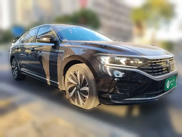 2022 Volkswagen Passat 330TSI Elite