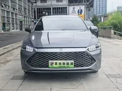 2023 BYD Qin PLUS Champion DM-i PHEV 55KM Leading — фото 2