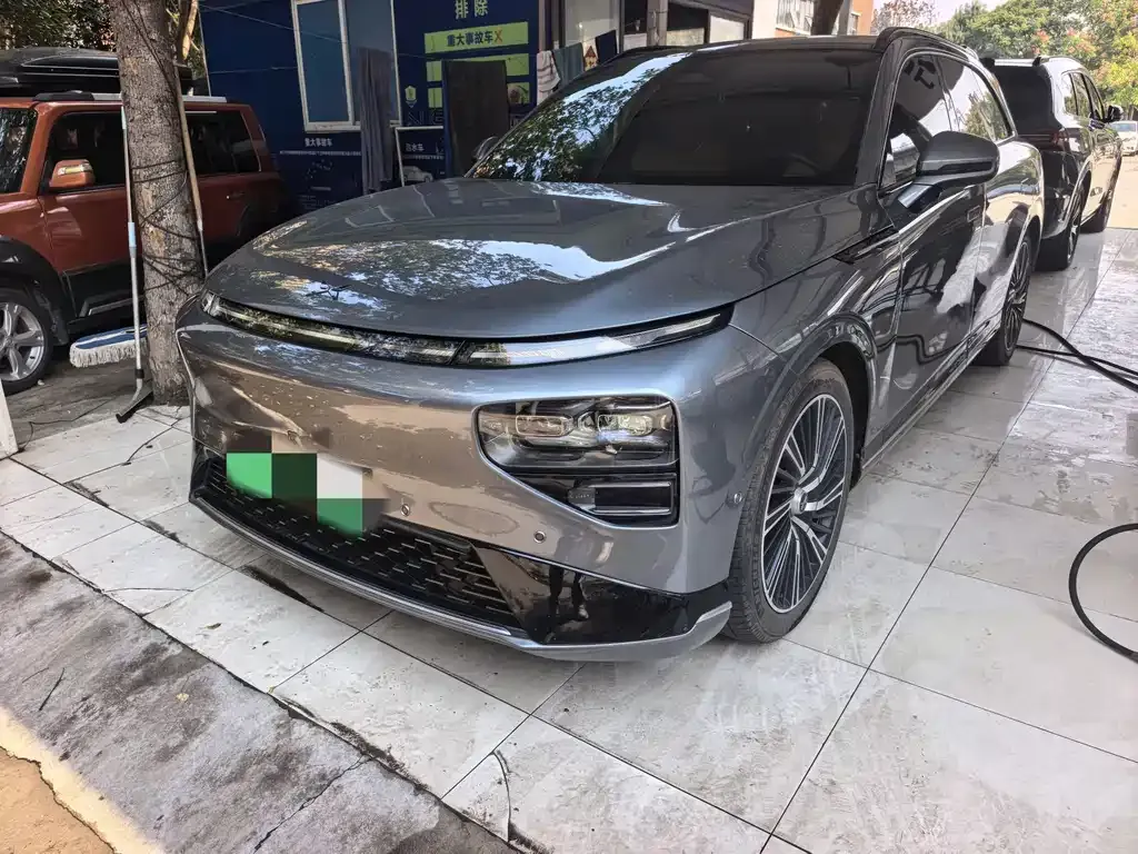 2022 Xpeng G9 650 Performance Max
