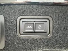 2023 Audi A8L 45 TFSI quattro Luxury, чёрный — фото 34