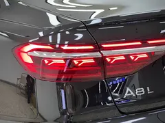2023 Audi A8L 45 TFSI quattro Luxury, чёрный — фото 38