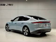 2024 Nio ET5 75kWh EV, синий — фото 9