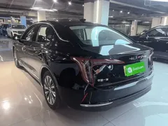 2024 Hongqi E-QM5 EV 610km Plus, чёрный — фото 5