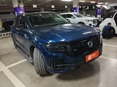 2021 Volkswagen Touareg 3.0TSI Black Sport Package, синий — фото 9