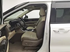 2021 Kia Carnival 2.0T Luxury Tech, белый — фото 10