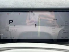 2024 Xpeng X9 610 Long Range Pro — фото 8