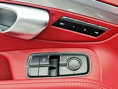 2022 Porsche 718 Boxster 2.0T — фото 15