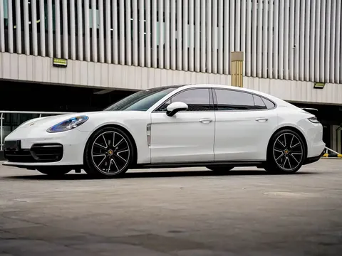 2022 Porsche Panamera 4 2.9T Long Wheelbase Platinum
