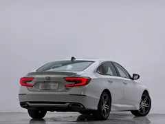2022 Honda Accord 260TURBO Premium, белый — фото 6