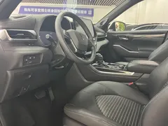 2022 Toyota Crown Kluger 2.0T 4WD, белый — фото 6