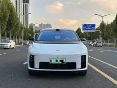 2025 Li Auto i8 Standard, белый — фото 2