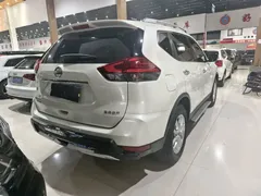 2021 Nissan X-Trail 2.0L CVT 2WD XL ITS Comfort, белый — фото 5