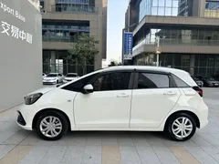 2021 Honda Fit 1.5L CVT, белый — фото 3