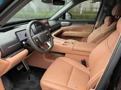 2026 Leapmotor D19 EREV 500 Premium 6-seat, чёрный — фото 8