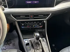 2023 Volkswagen Sagitar 280TSI DSG Plus, чёрный — фото 15