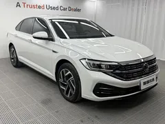 2023 Volkswagen Sagitar 280TSI DSG Plus, белый — фото 3