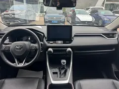 2022 Toyota RAV4 2.0L CVT 2WD Fashion Plus, чёрный — фото 6