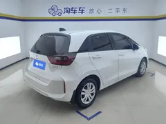 2021 Honda Fit 1.5L CVT, белый — фото 3