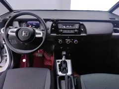 2021 Honda Fit 1.5L CVT, белый — фото 12