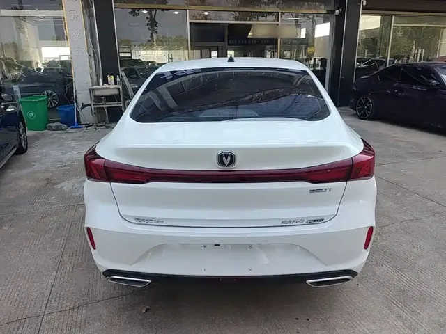 2023 Changan Eado PLUS 1.4T GDI DCT Premium