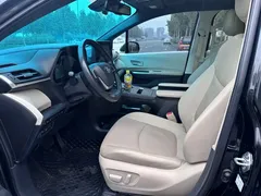 2021 Toyota Sienna 2.5L Hybrid Luxury, чёрный — фото 4