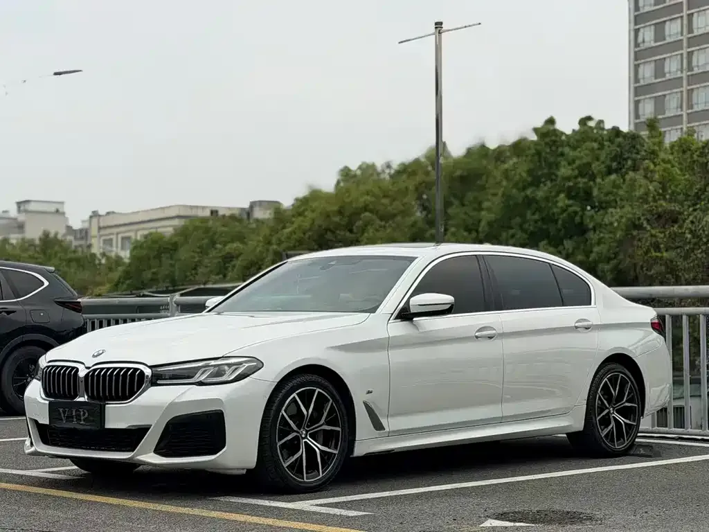 2022 BMW 5 Series 530Li Premium M Sport Package