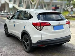 2020 Honda Vezel 1.5L CVT Pioneer, белый — фото 4