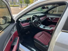 2023 Jetour X70 PLUS 1.5T DCT 7-seat, белый — фото 8