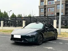 2026 Xiaomi SU7 RWD Standard, зелёный — фото 1