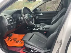 2022 BMW 1 Series 120i M Sport, белый — фото 4